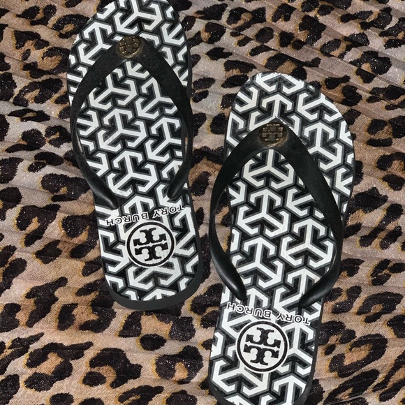 Tory Burch Flip Flop - Picture 2 of 3